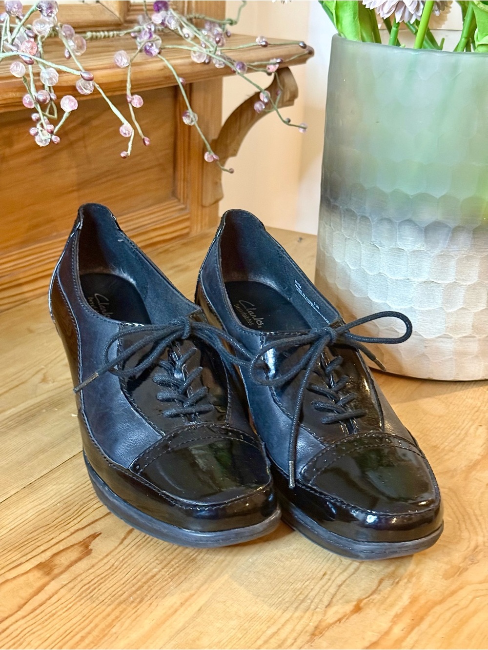 Clarks Black Leather & Patent Cap-Toe Lace-Up Oxfords 7.5M